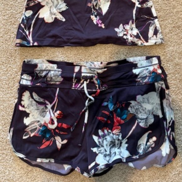 Athleta swim shorts in Floral print size Med - Picture 1 of 3
